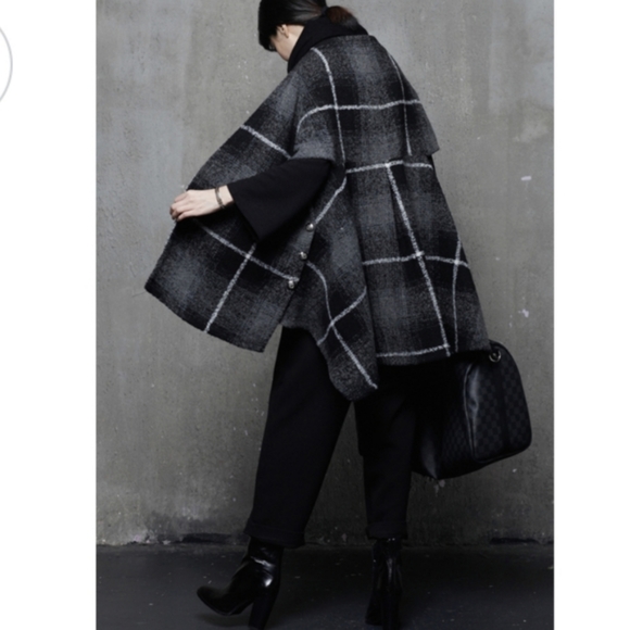 Gorgeous Check Patterns Poncho Style Coat - Picture 4 of 6